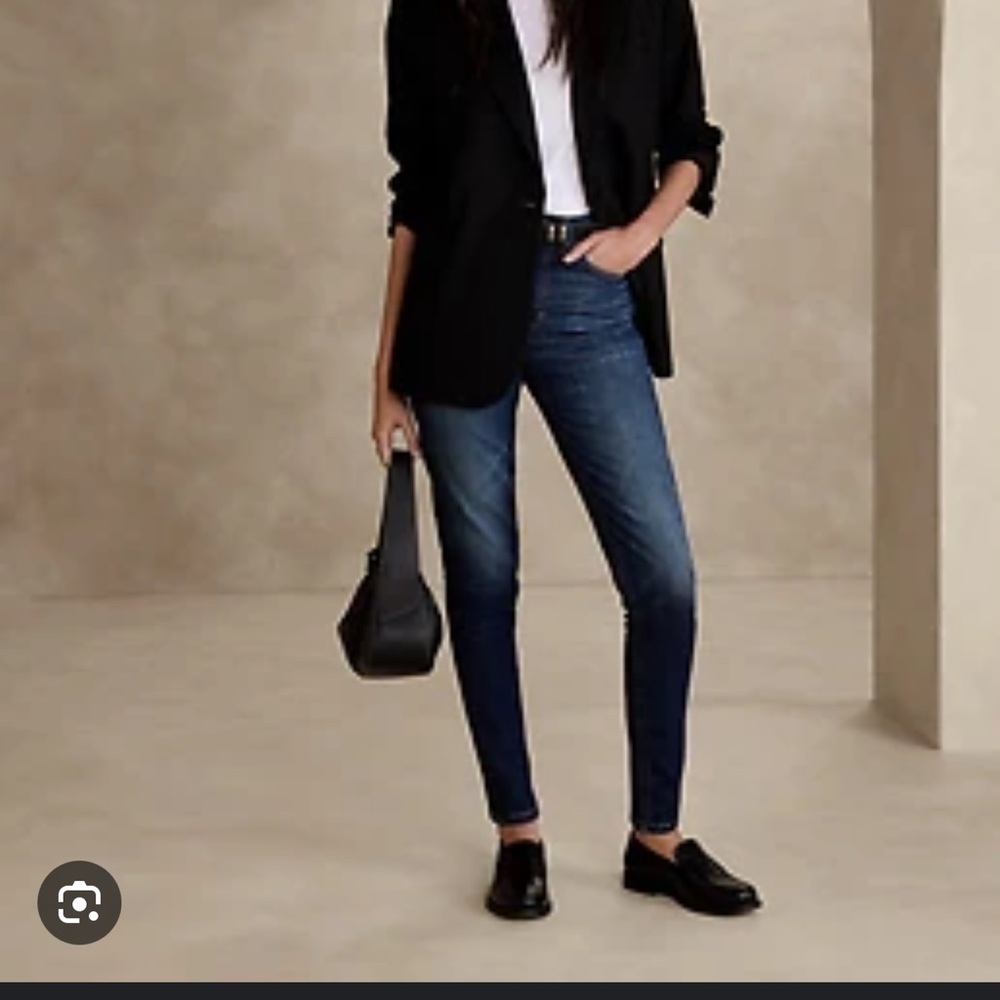 BANANA REPUBLIC HIGH RISE SKINNY JEANS